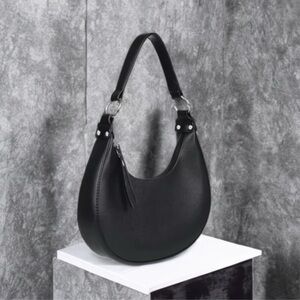 Elegant Black Shoulder Bag